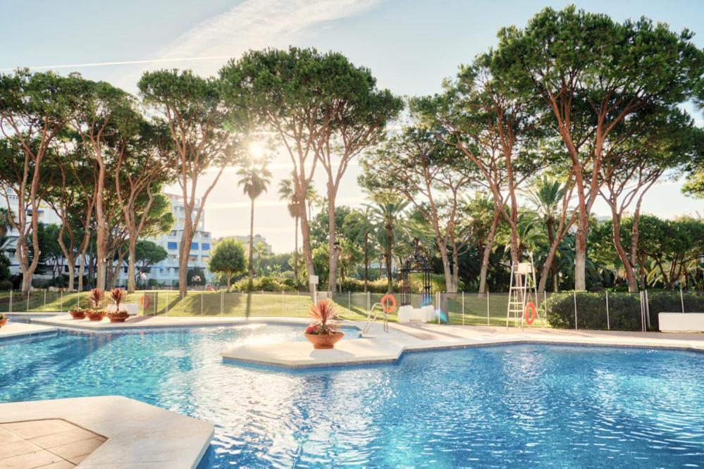 Apartmán Playas Del Duque, Puerto Banus, Golf .Playa Y Compras Marbella Exteriér fotografie