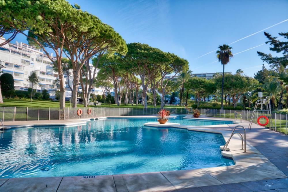 Apartmán Playas Del Duque, Puerto Banus, Golf .Playa Y Compras Marbella Exteriér fotografie